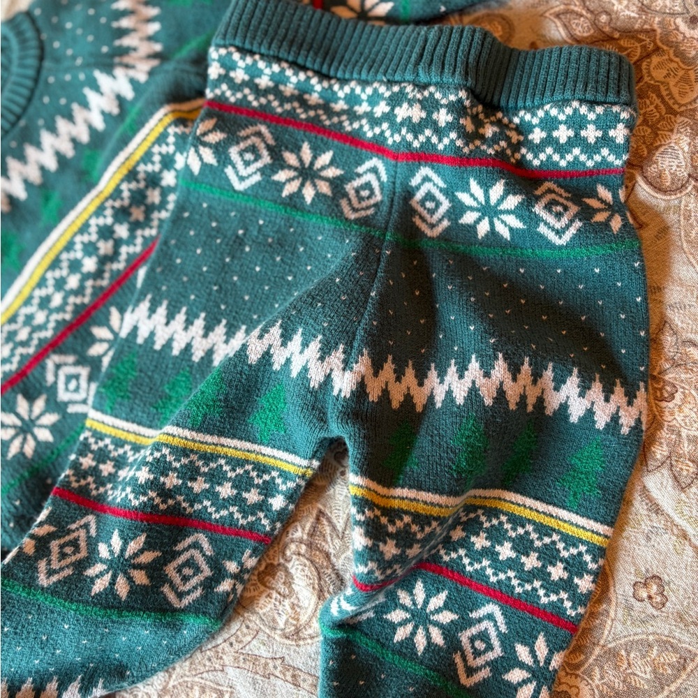 Hanna Andersson Christmas Tree Fair Isle Sweater and Pants set 12-18 months - Picture 6 of 6